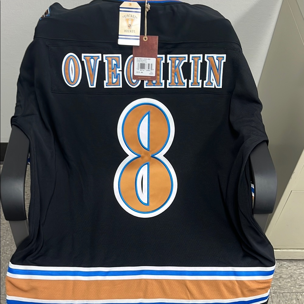 Mitchell & Ness Alexander Ovechkin Black Washington Capitals 2005/06  Jersey